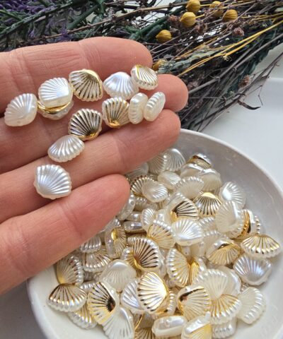 10 MM Deniz Kabuğu Şekilli Plastik İnci - Gold