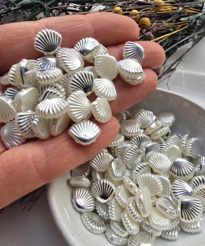 10 MM Deniz Kabuğu Şekilli Plastik İnci - Gümüş