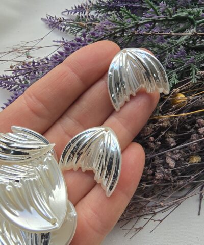 2 CM Gümüş Yaldızlı Akrilik Balina Kuyruğu