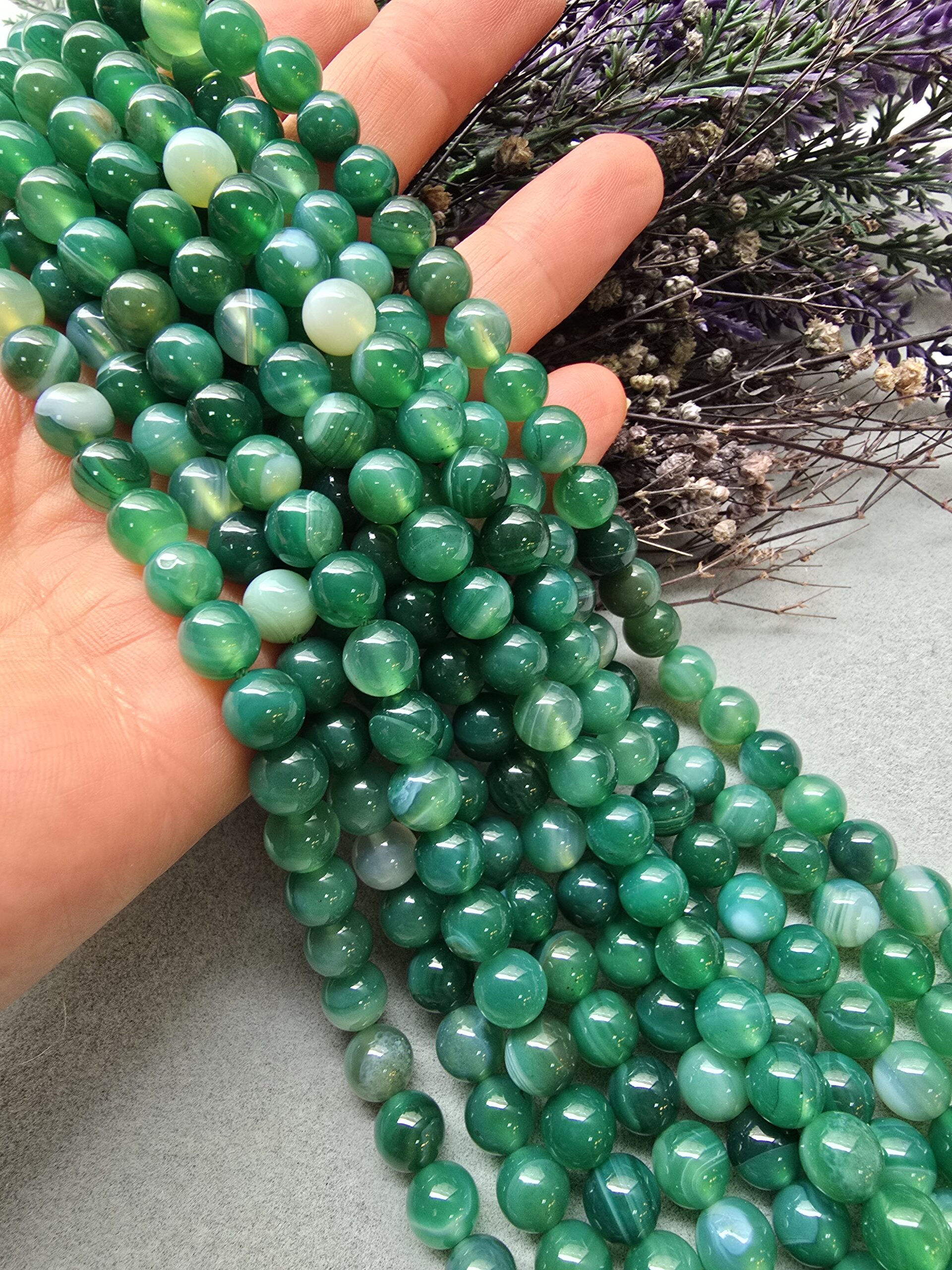 AAA 8 MM Yeşil Madagaskar Akik Taşı