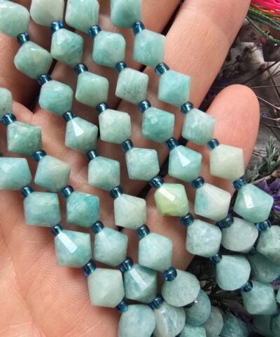 8 MM Piramit Şekilli Amazonit Taşı