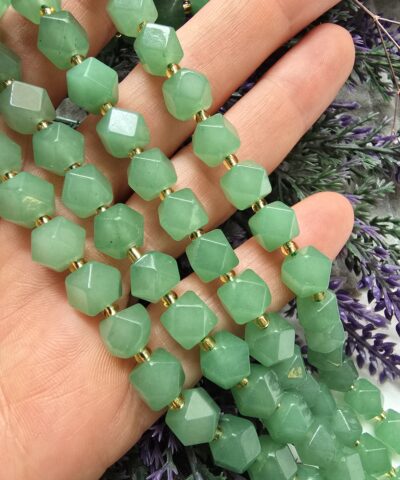 8 MM Fasetli Küp Şekilli Aventurin Taşı