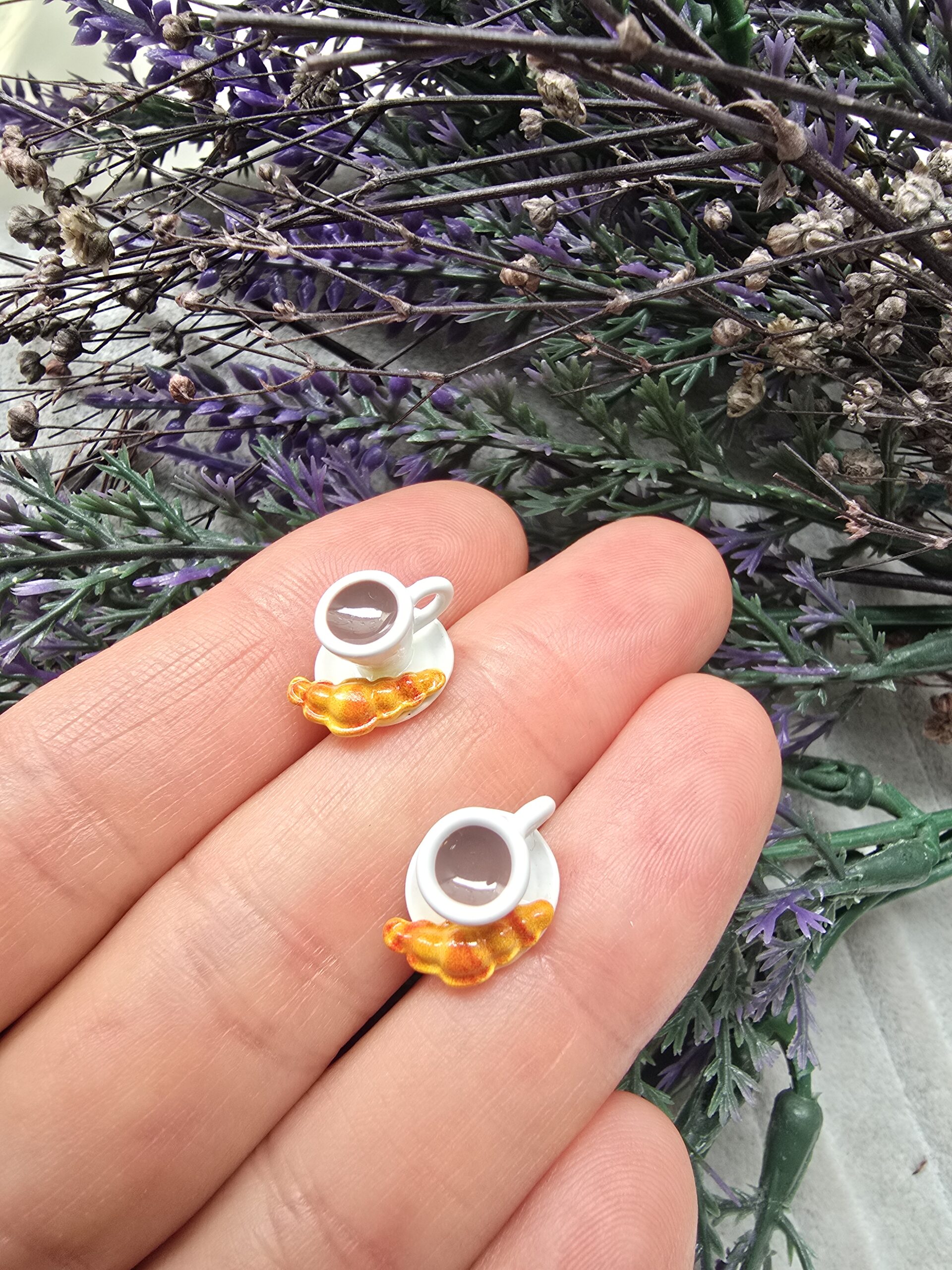 3 Boyutlu Minimal Kahve Fincanı Kolye Ucu ve Charm