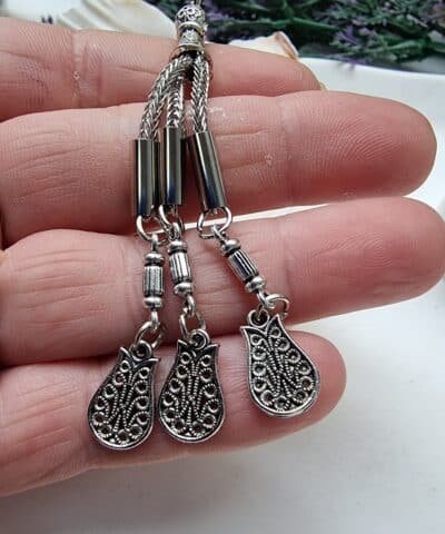 Üçlü Lale Sallantılı Metal Tesbih Püskülü