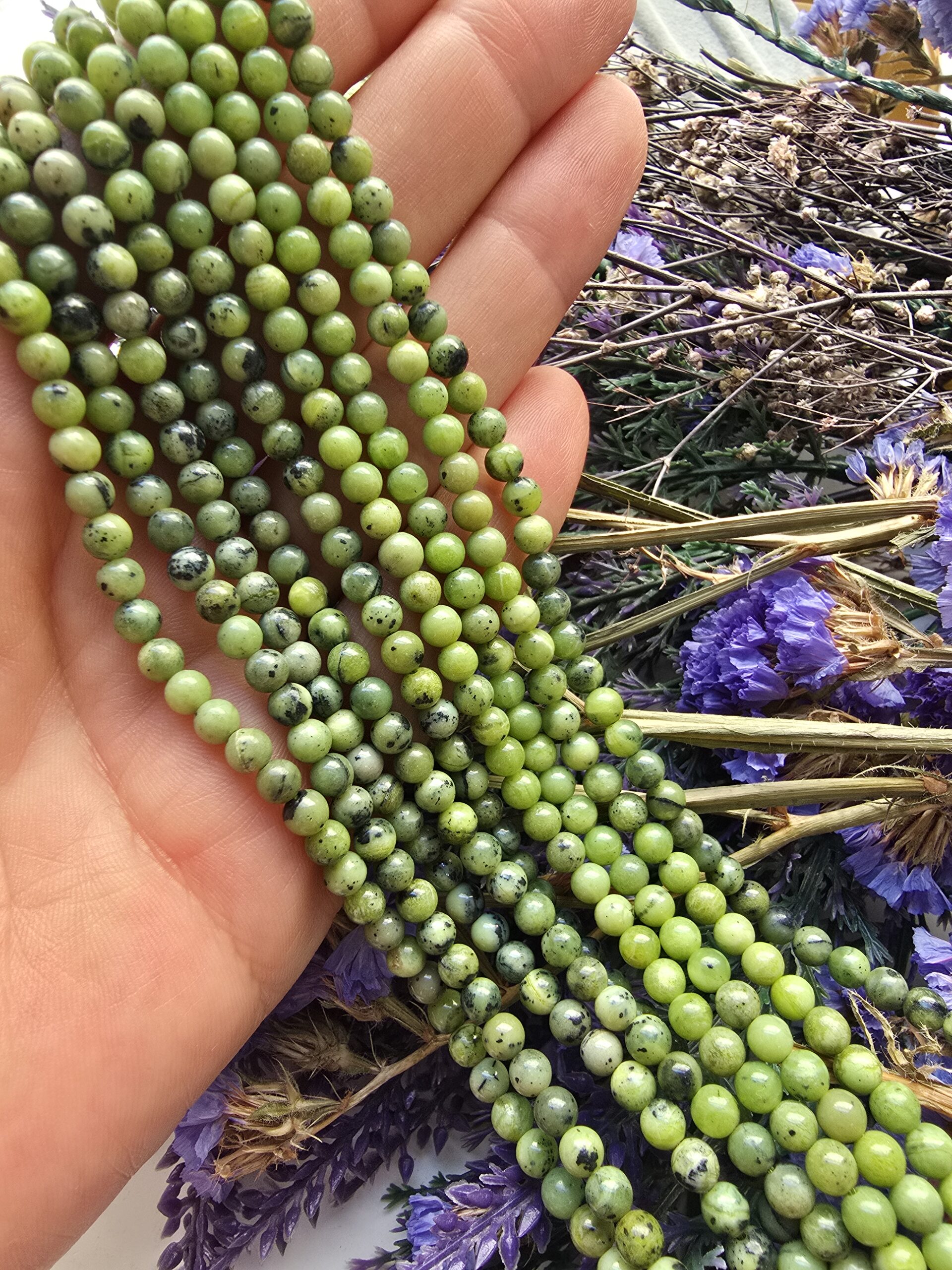 4 MM Küre Kanada Yeşim Doğal Taşı