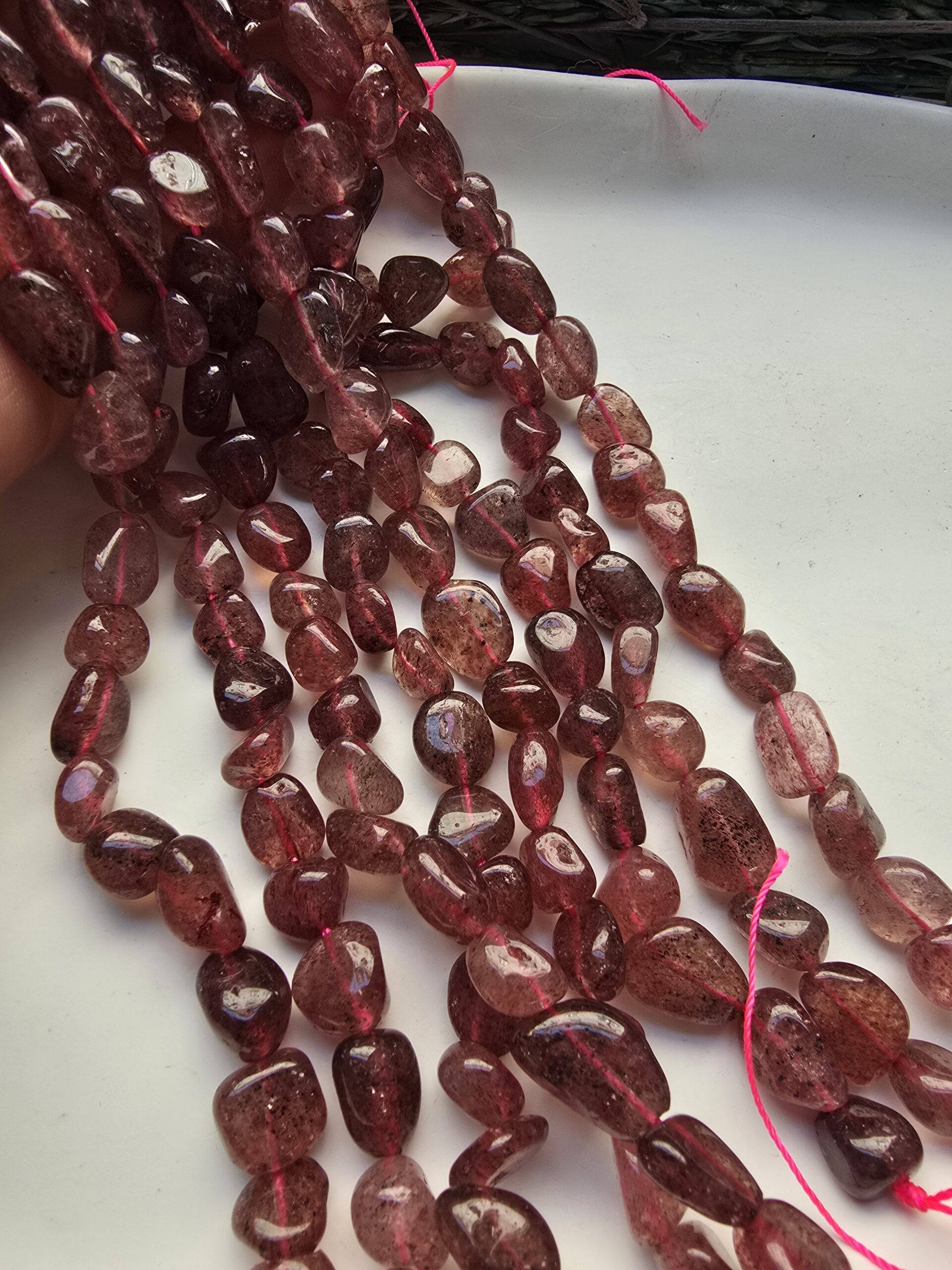 6-8 MM Amorf Doğal Çilek Kuvars Taşı