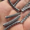 30 MM Beyaz Taşlı Gümüş Renk Kasalı Eğik Silindir