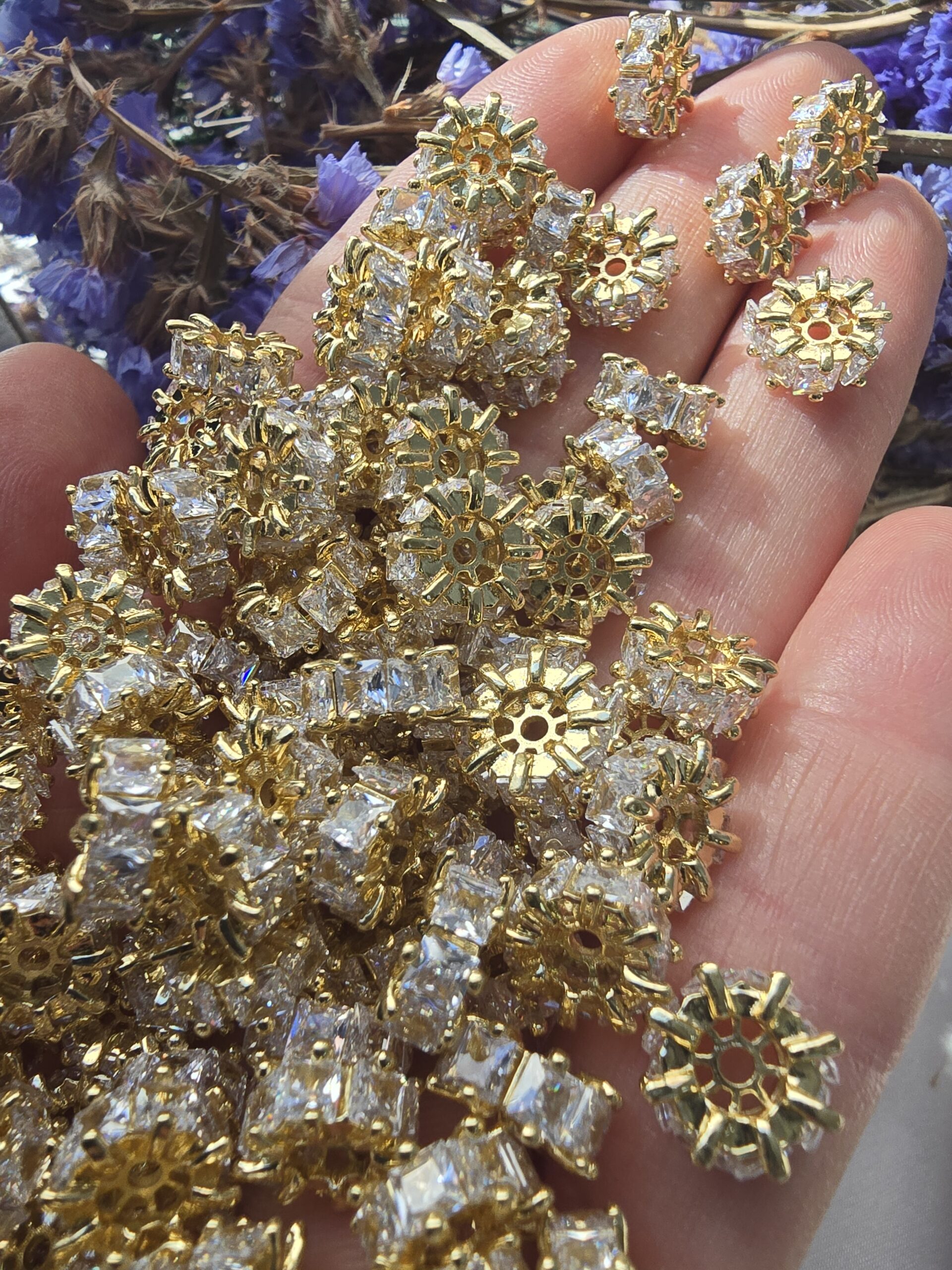 10x4 MM Beyaz Baget Taşlı Altın Kaplama Silindir - Görsel 3