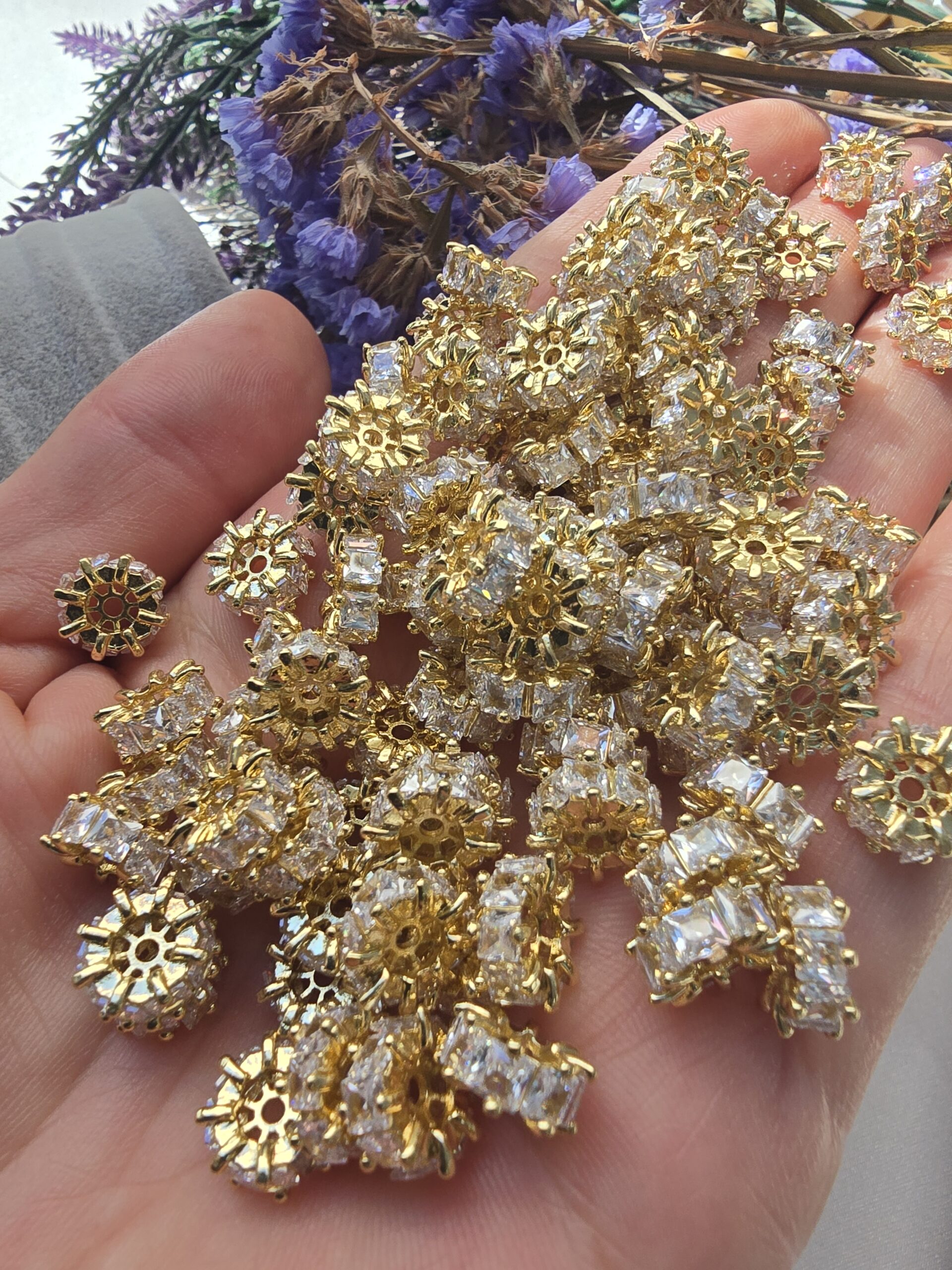 10x4 MM Beyaz Baget Taşlı Altın Kaplama Silindir - Görsel 4