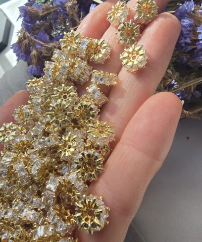 10x4 MM Beyaz Baget Taşlı Altın Kaplama Silindir