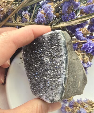 330 Gram Doğal Kayaç Kütle Ametist Taşı