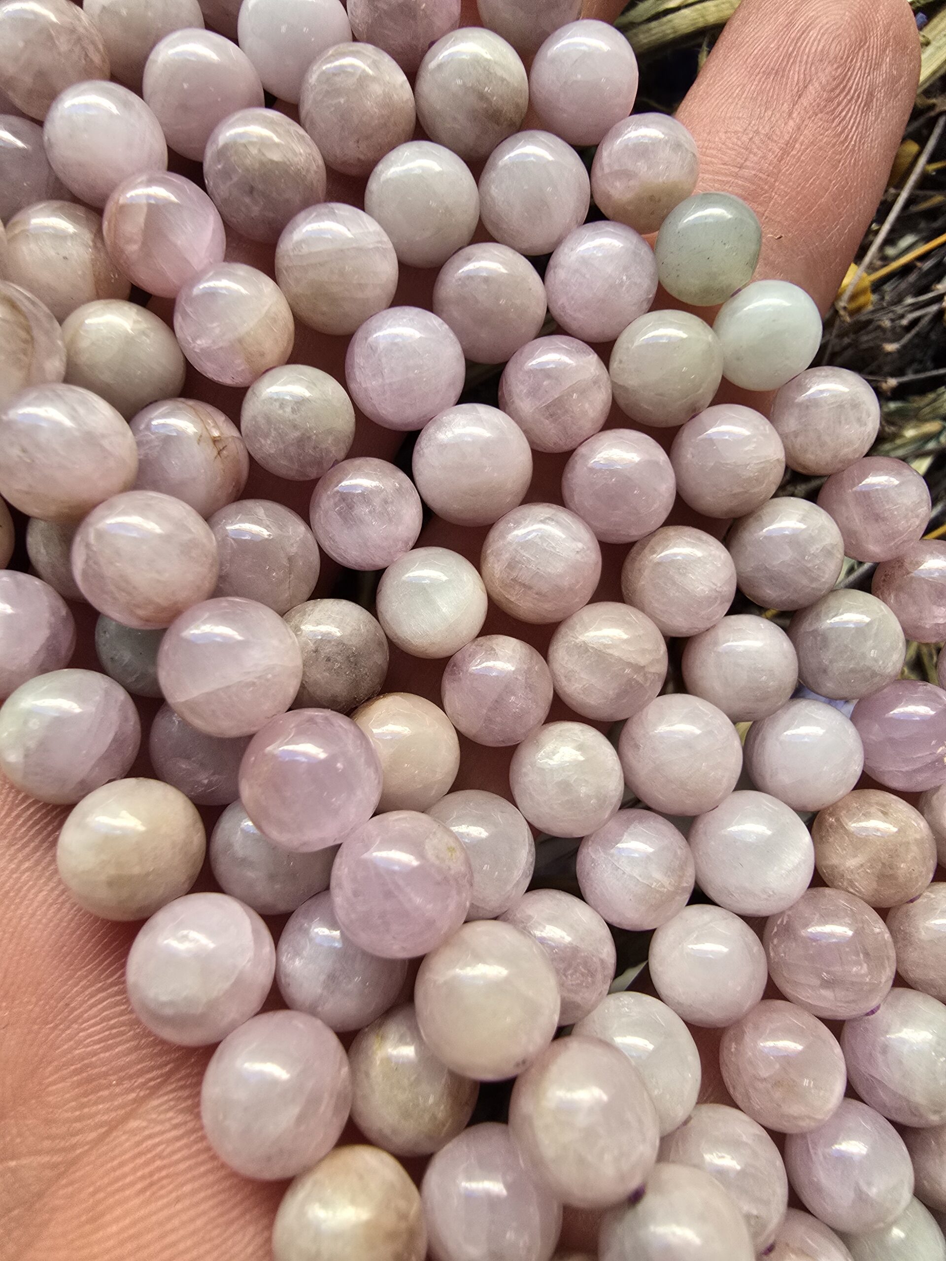 6 MM Küre Kunzit Doğal Taş Dizi