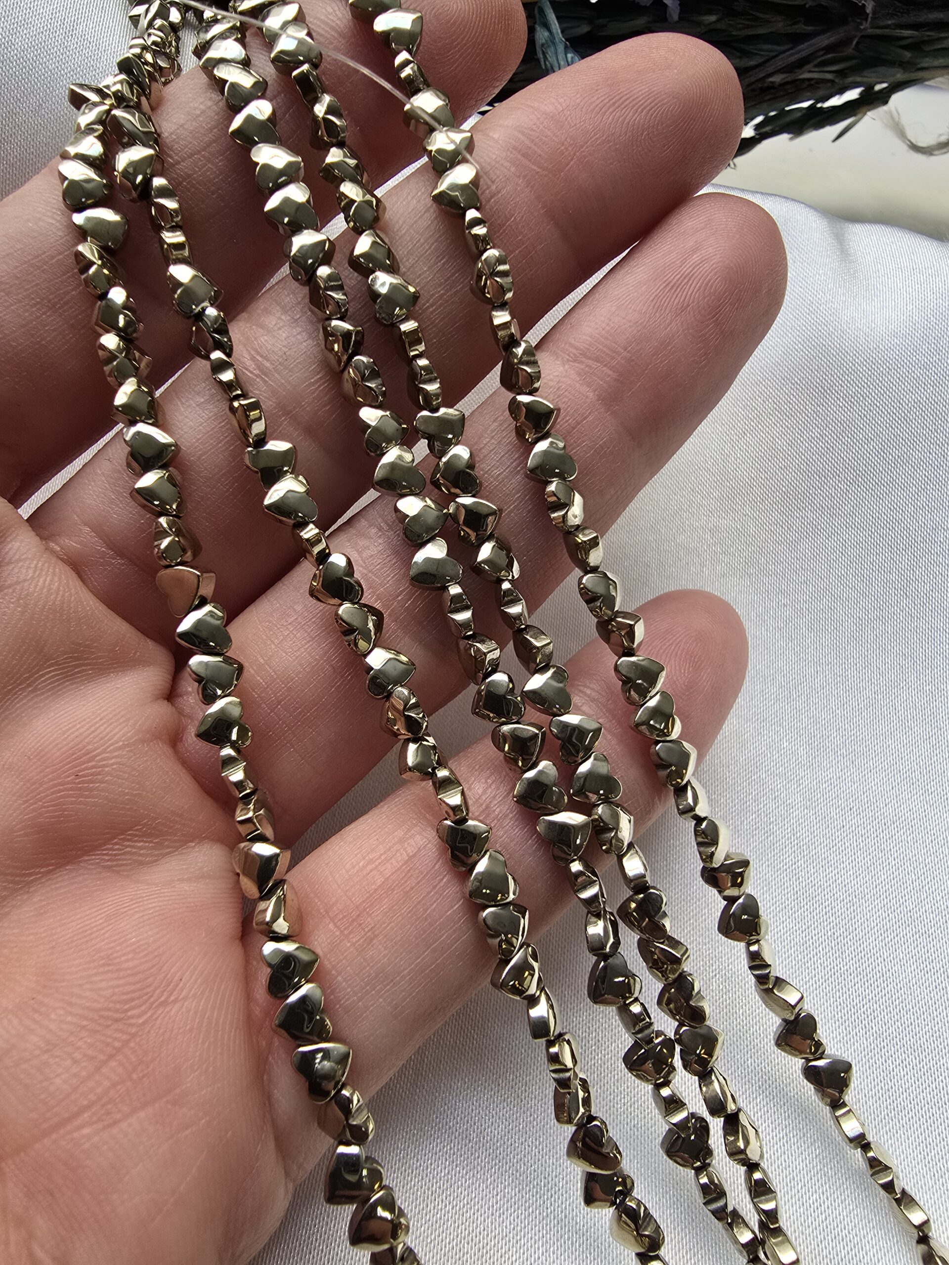 4x2 MM Kalp Faset Soft Gold Hematit Doğal Taş