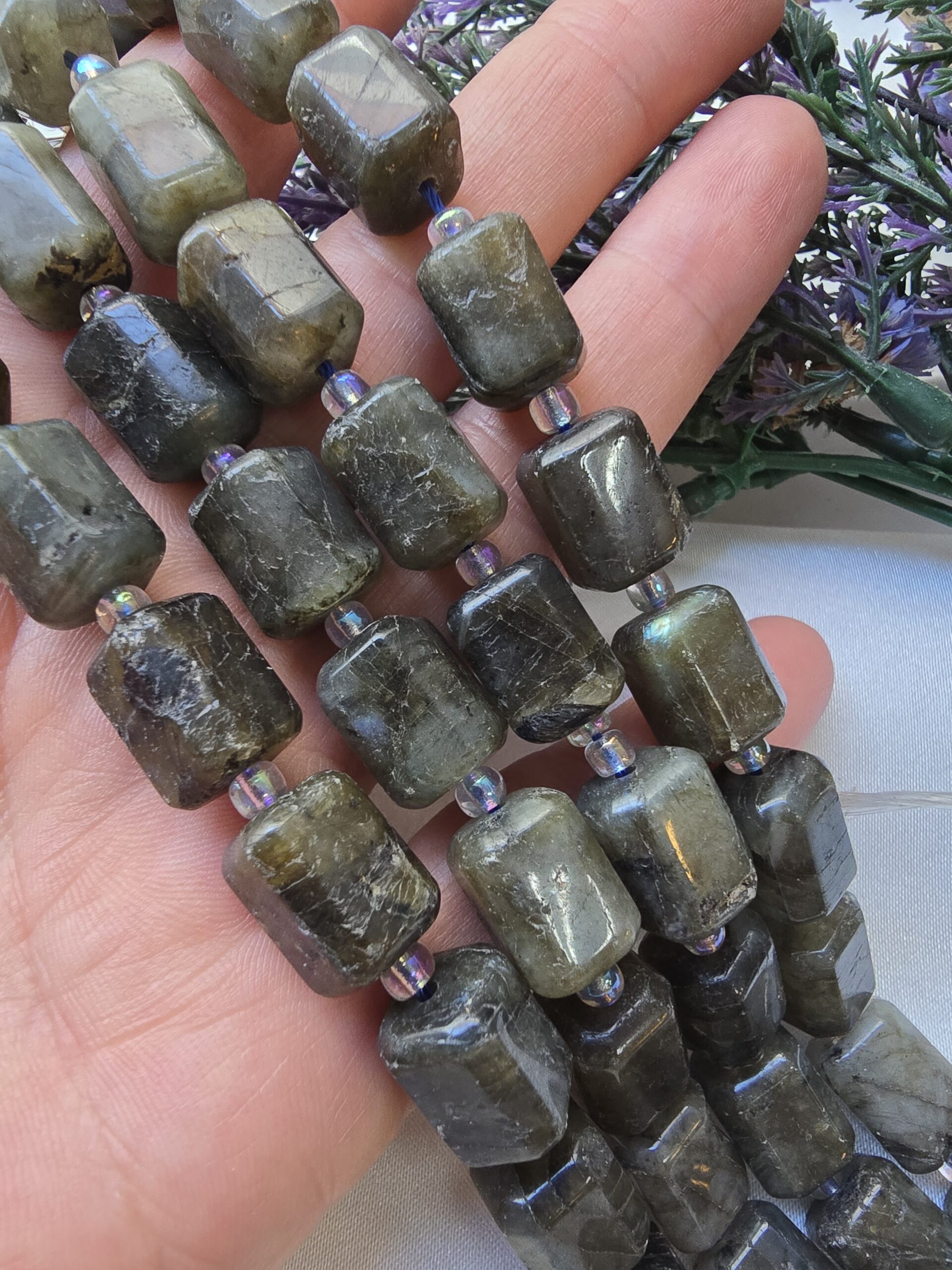 10x15 MM Dikdörtgen Labradorit Taşı