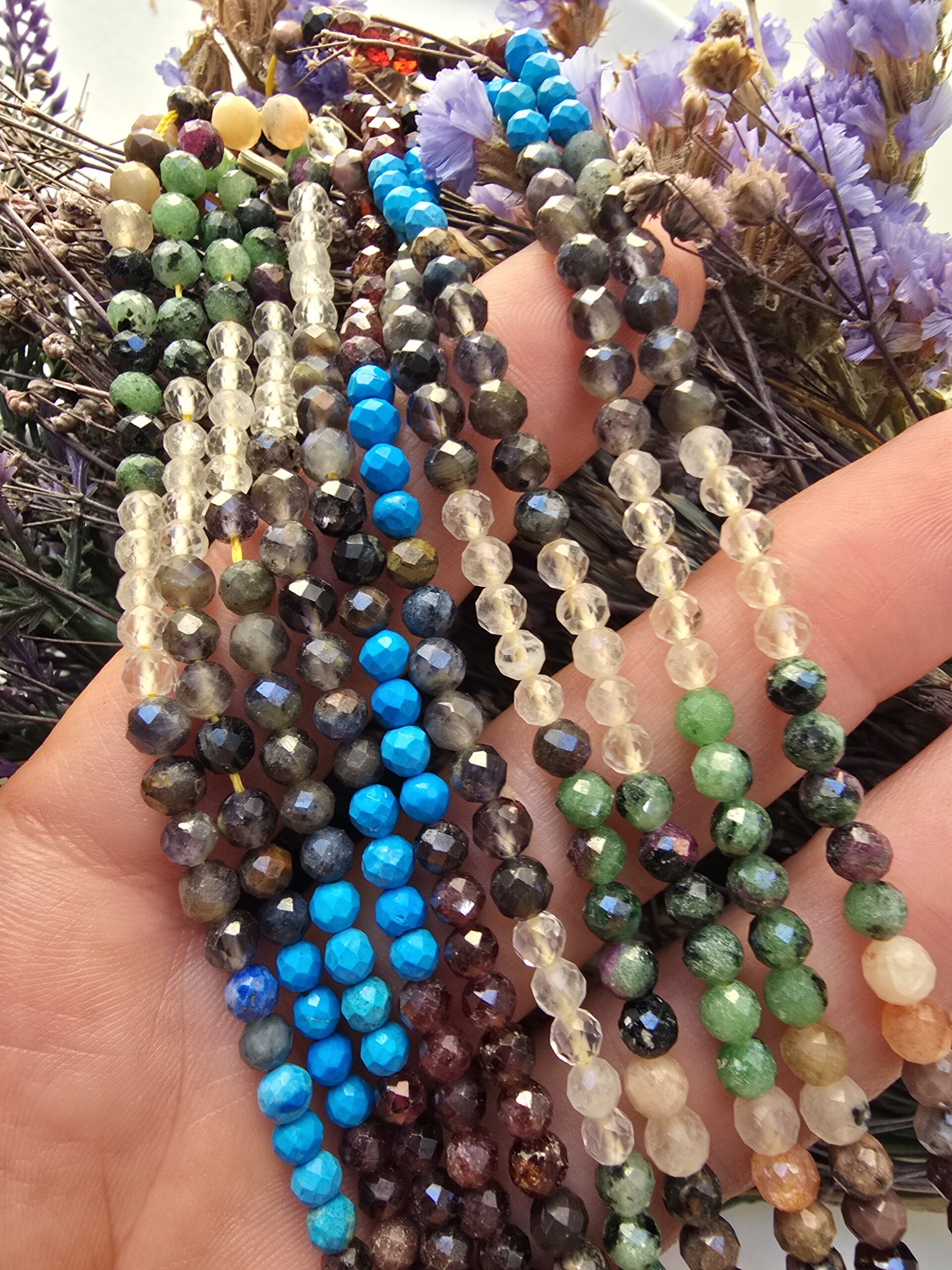 4 MM AAA Faset Mix Çakra Taşı - Görsel 3