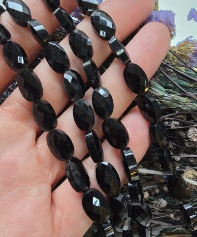 8x12 MM Fasetli Oval Oniks Taşı