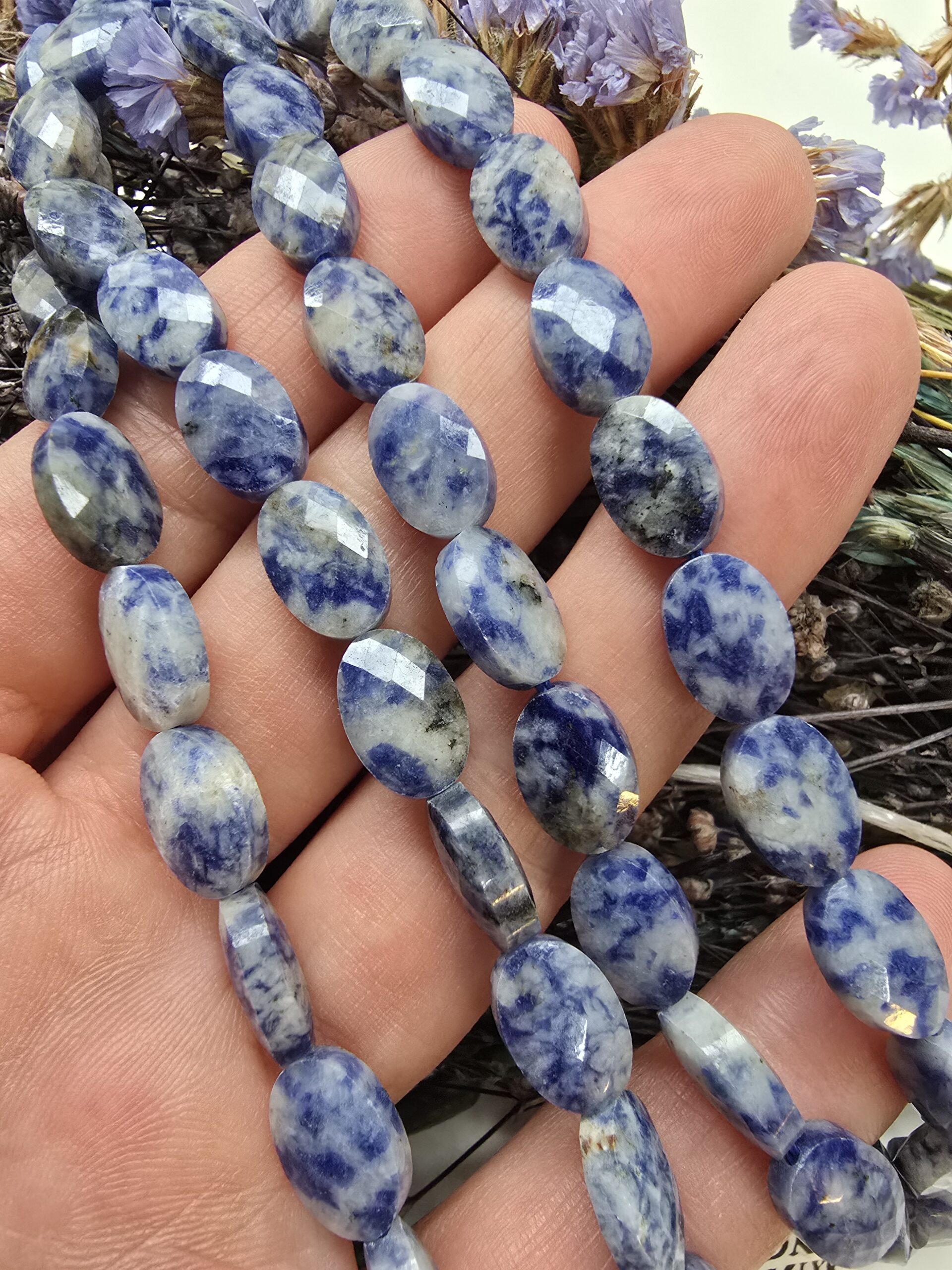 8x12 MM Fasetli Oval Sodalit Taşı
