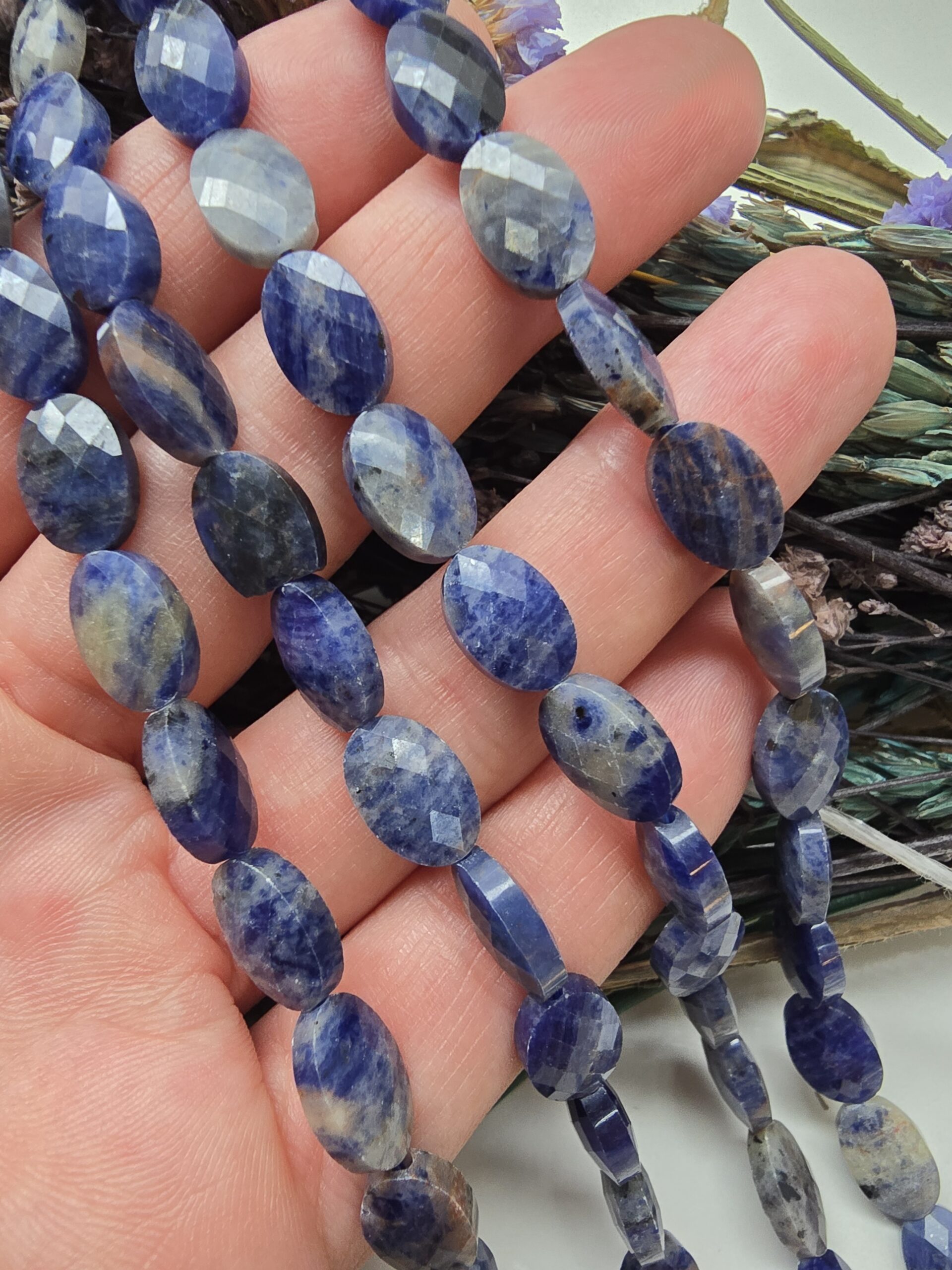 8x12 MM Fasetli Oval Sodalit Taşı