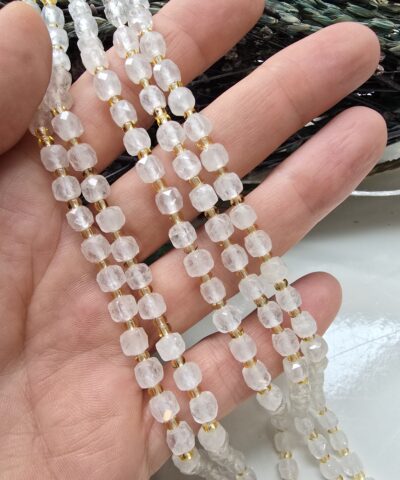 4x4 MM Faset Kesimli Küp Kristal Kuvars Taşı