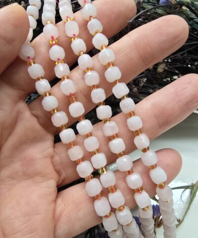 4x4 MM Faset Kesimli Küp Pembe Kuvars Taşı