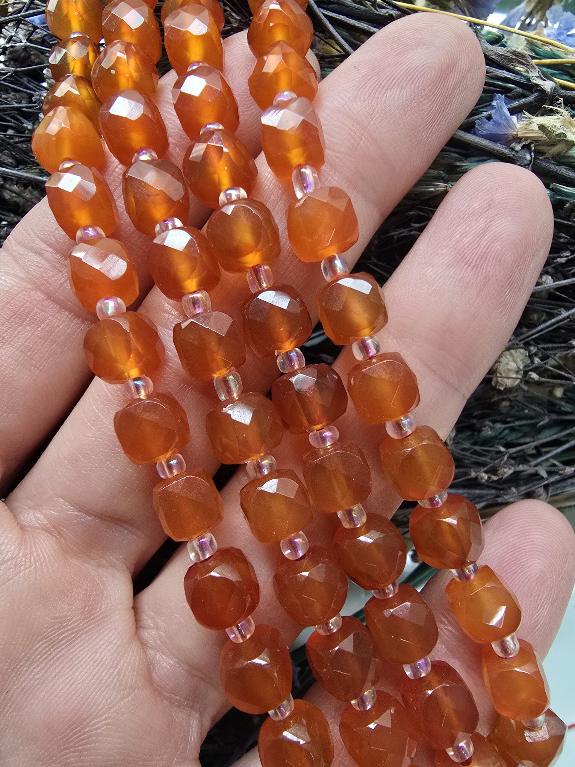 7x7 MM Faset Kesimli Küp Karnelyan Akik Taşı