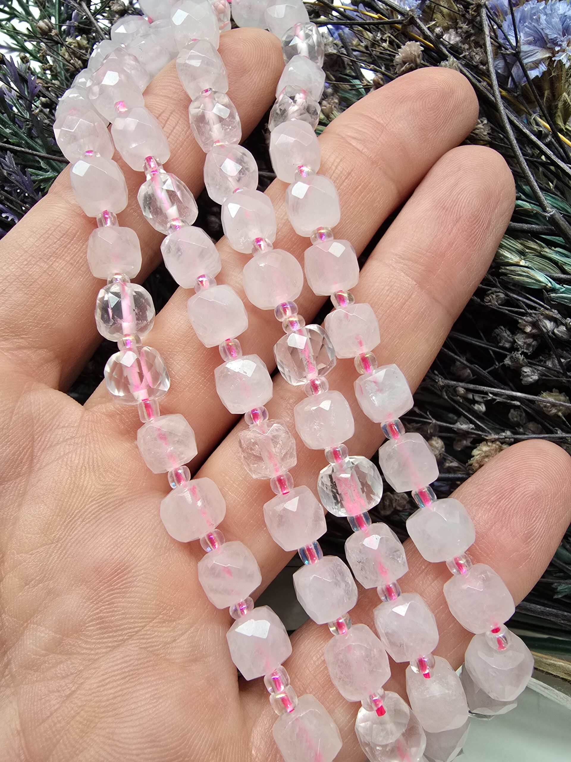7x7 MM Faset Kesimli Küp Pembe Kuvars Taşı