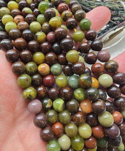 Alternative view of 8 MM AAA Küre Yeşil Opal Taşı